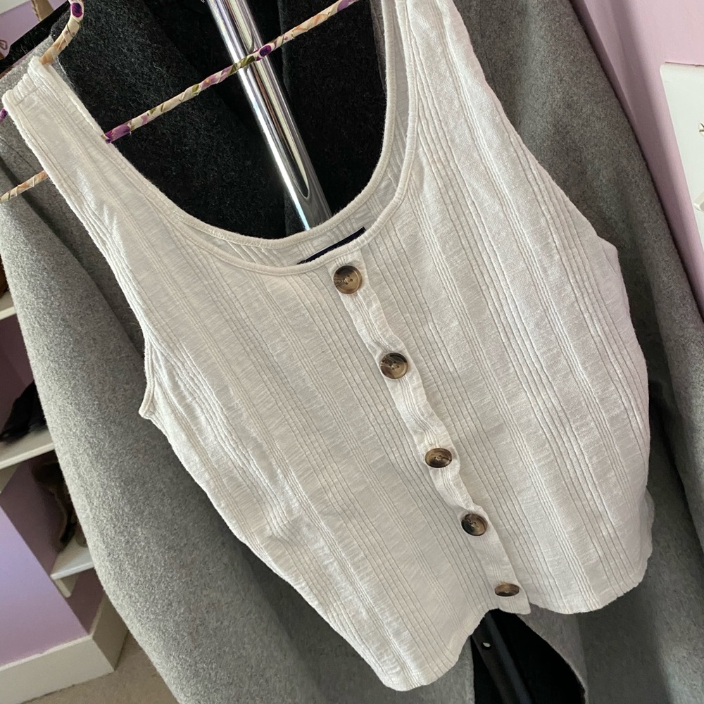 Top - Picture 2 of 3